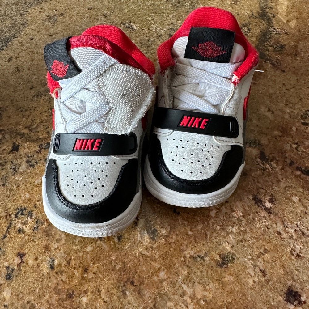 Nike Kids' White, Red, and Black Sneakers
